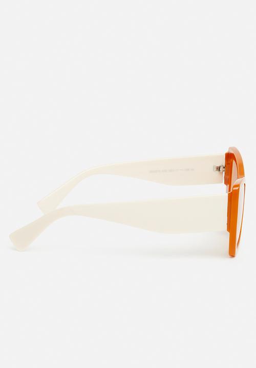 Superbalist - Adrienne cateye sunglasses - orange