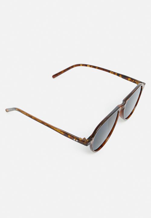 Superbalist - Ryan avaitor sunglasses - tort
