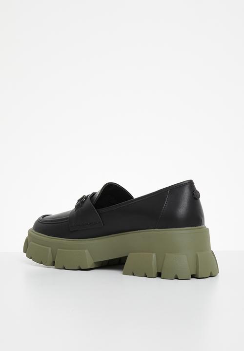 Steve Madden - Trifecta loafer - black/olive