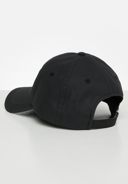 Calvin Klein - Coated rtw branding - ck black