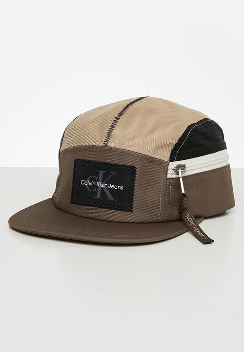 Calvin Klein - Sport essentials 5 panel cb - travertine block