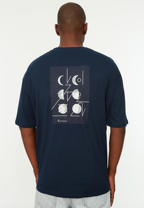 Trendyol - Oversized back logo graphic tee - navy