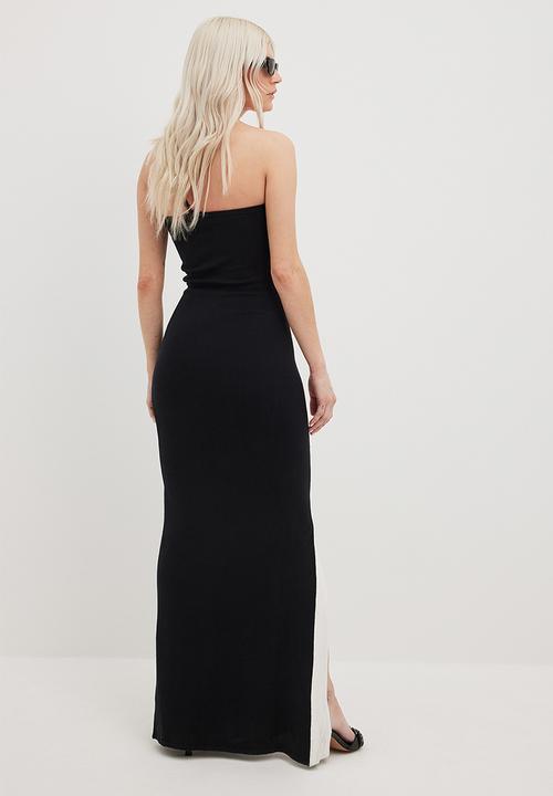 NA-KD - Fine knitted one shoulder maxi dress - black & white