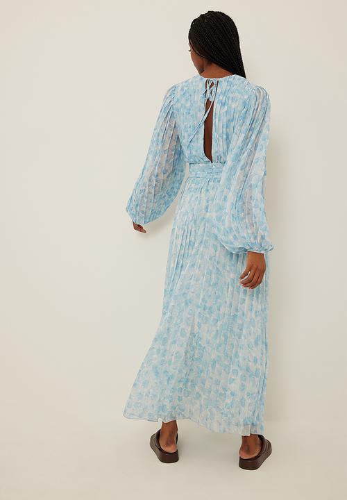 NA-KD - Pleated chiffon midi dress - watercolour blue