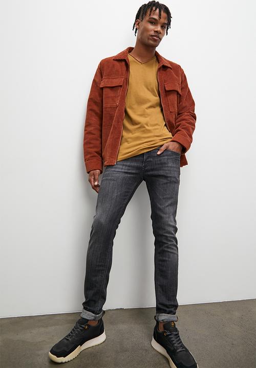 STYLE REPUBLIC - Jovi raw edge v neck tee - taupe