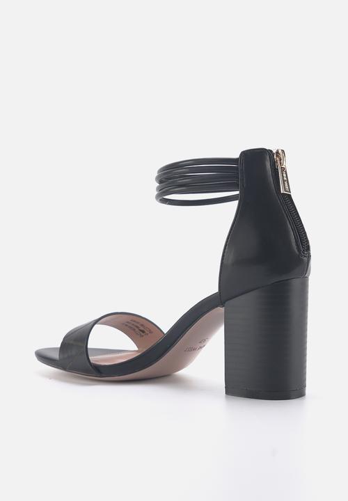 Nine West - Nedov heel - black