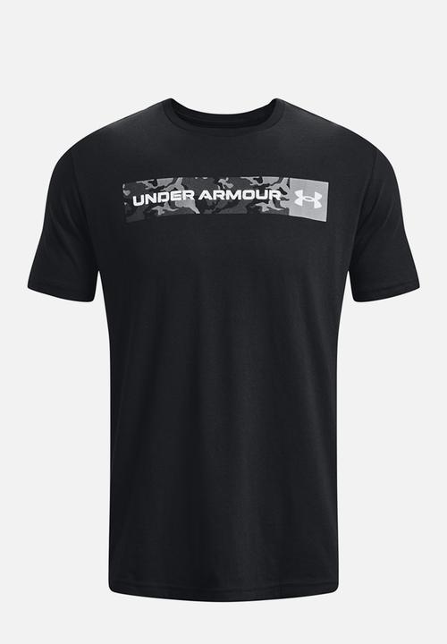Under Armour - Ua camo chest stripe short sleeve - black