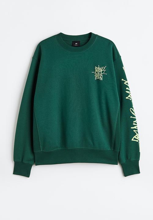 H&M - Oversized fit printed sweatshirt - dark green/boring pals