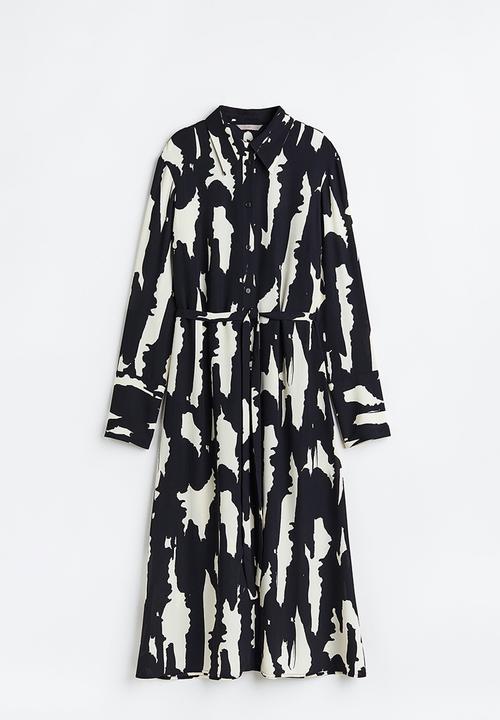 H&M - Tie-belt shirt dress - black/patterned