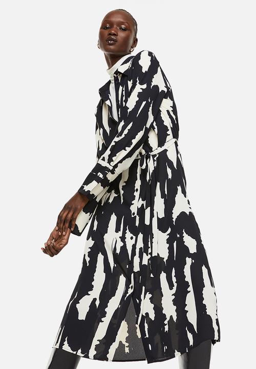 H&M - Tie-belt shirt dress - black/patterned