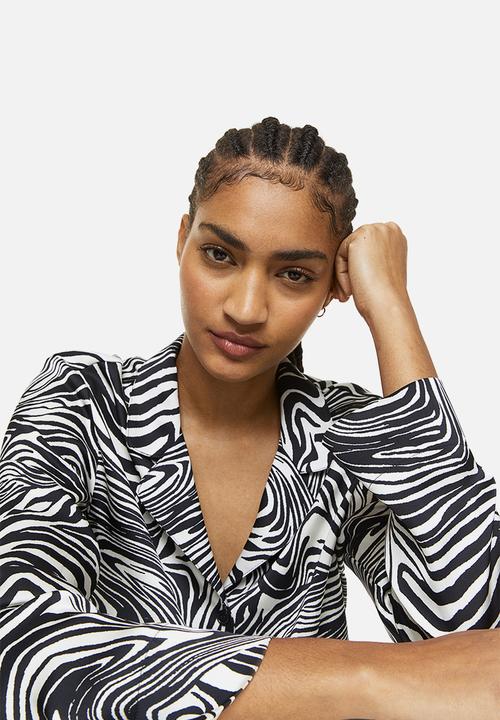 H&M - Satin pyjamas - black/patterned 