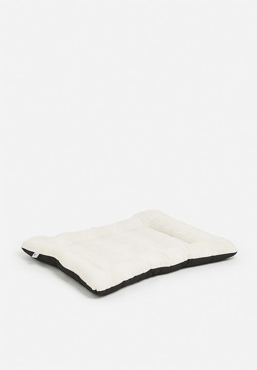 Sixth Floor - Alto pet bed - neutral
