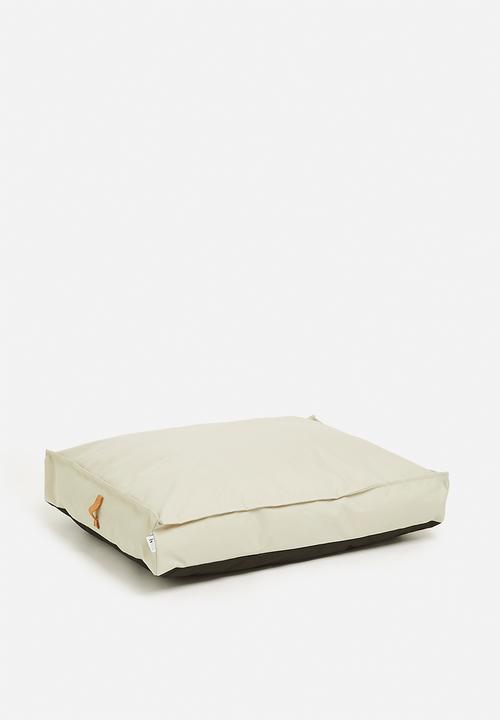 Sixth Floor - Tempurr pet bed - beige