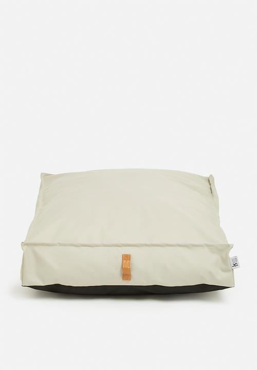 Sixth Floor - Tempurr pet bed - beige