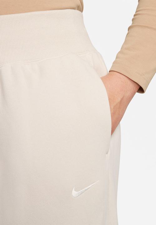 Nike - Nike Plus Women's Phoenix Fleece Pant - lt orewood brn/sail