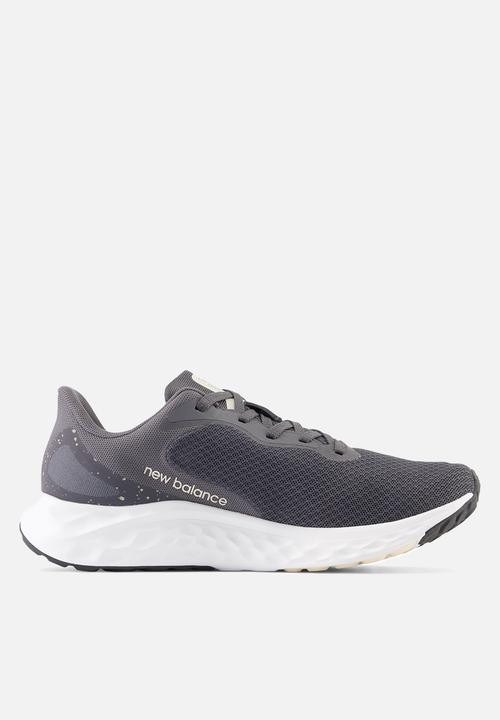 New Balance  - Fresh Foam Arishi V4