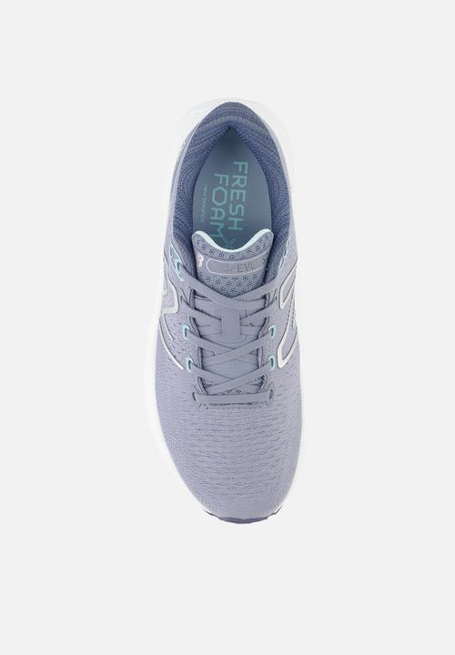 New Balance  - Fresh Foam x Evoz ST