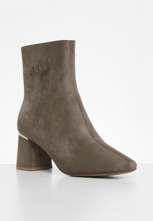 Nine West - Tanny ankle boot - taupe