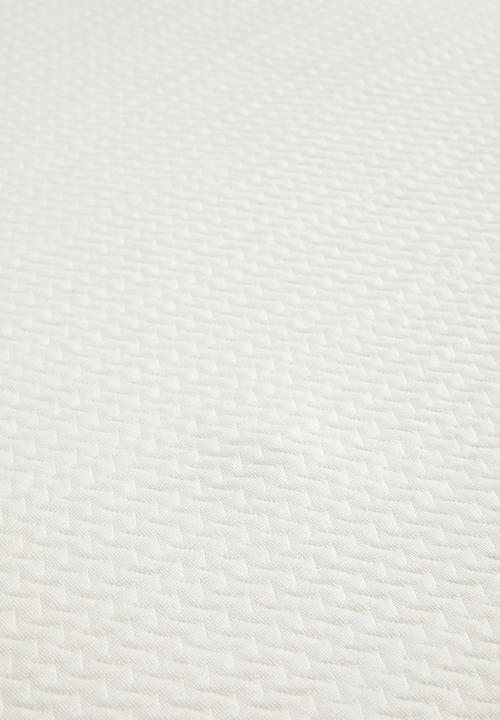 Sixth Floor - Memory foam mattress topper