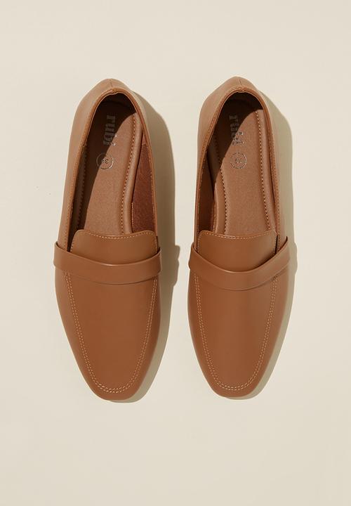 Cotton On - Classic Loafer - Tan Vegan Leather