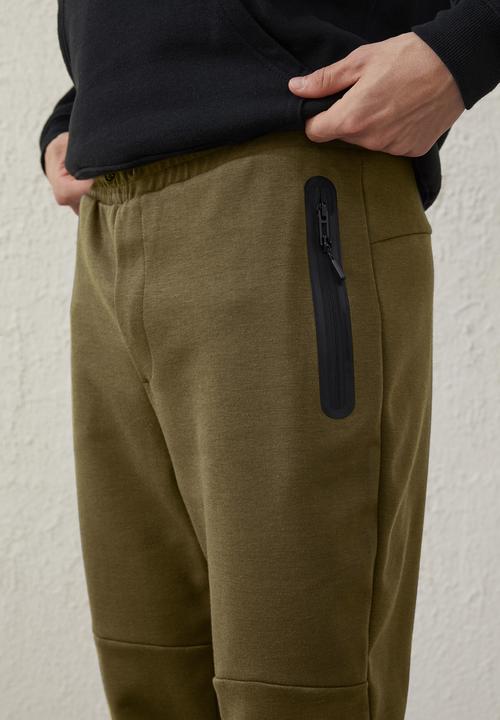 Cotton On - Tech track pants - military