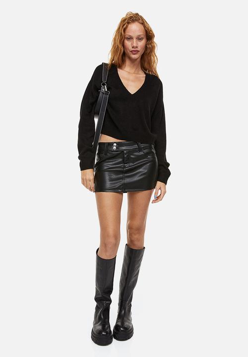 H&M - V-neck jumper - black