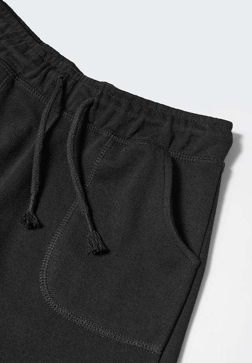 MANGO - Shorts lea - negro