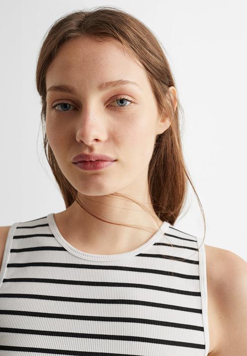MANGO - T-shirt cool - crudo