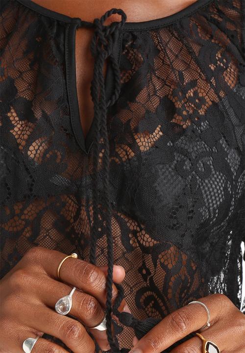 Vero Moda - Mina Lace Top