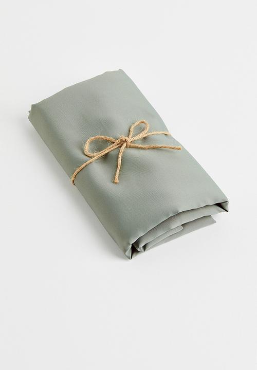 H&M - Shower curtain - dusky green