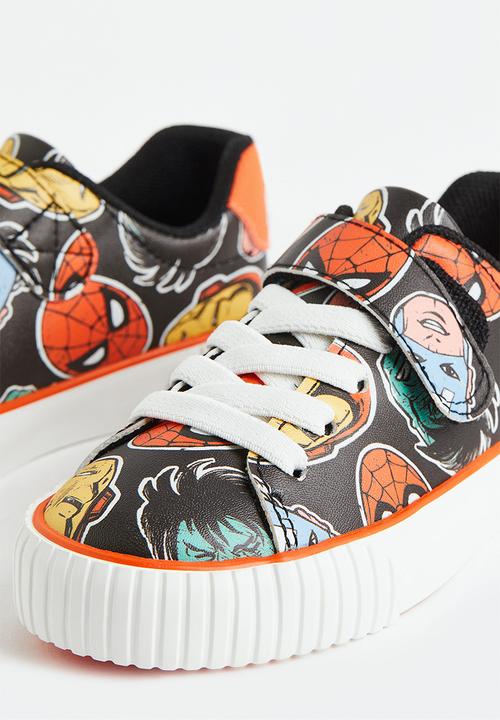 H&M - Printed trainers - black/marvel comics 