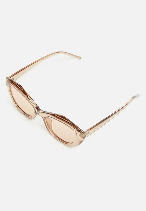 Superbalist - Amara cateye sunglasses - champagne
