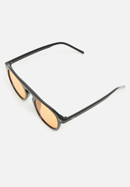 Superbalist - Kendall aviator sunglasses - black & orange