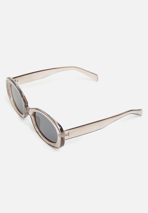 Superbalist - Tammy oval sunglasses - brown