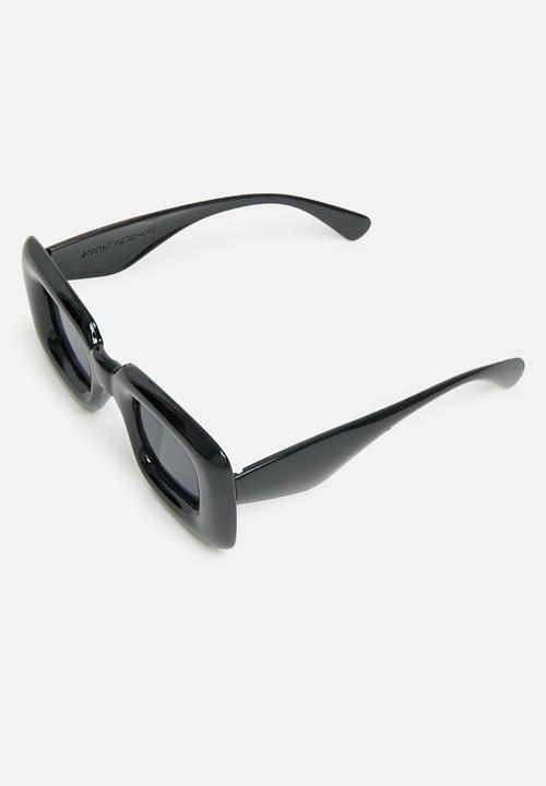 Superbalist - Raya rectangle sunglasses - black