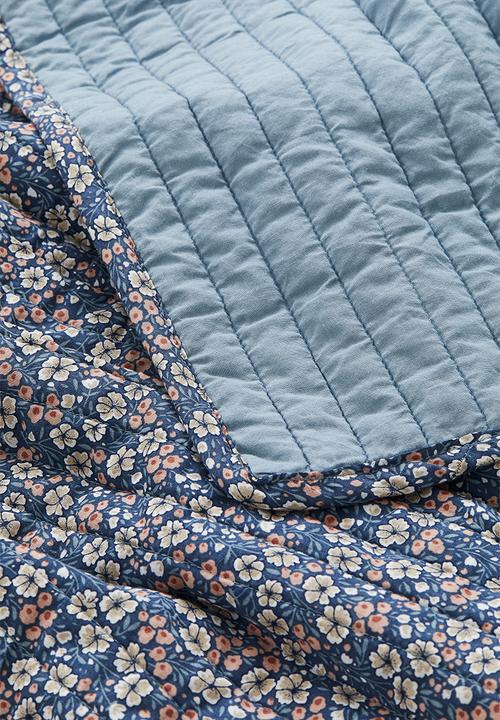 H&M - Quilted bedspread - blue/floral 