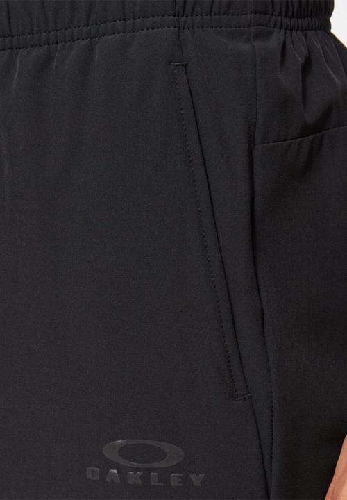 Oakley - Foundational 9 short 2.0 - blackout