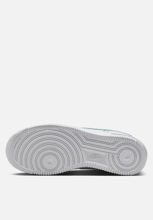 Nike - Nike Air Force 1 '07 FlyEase