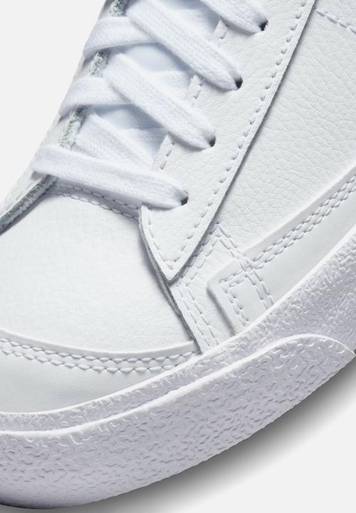 Nike - Nike blazer mid '77 EWT 