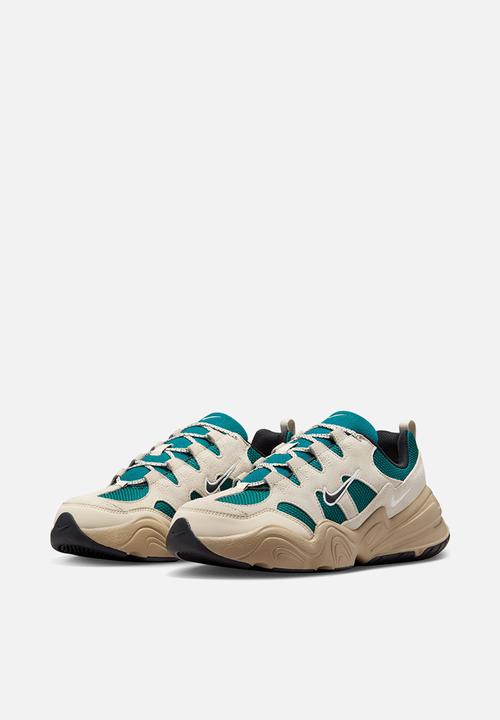 Nike - Nike Tech Hera
