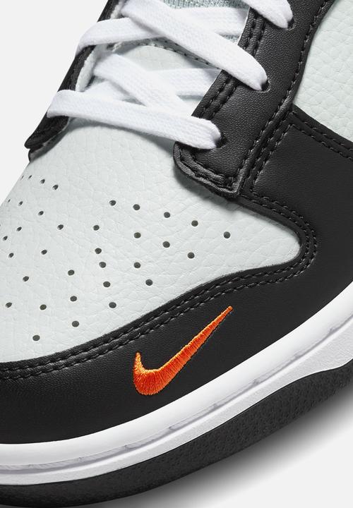 Nike - Dunk low