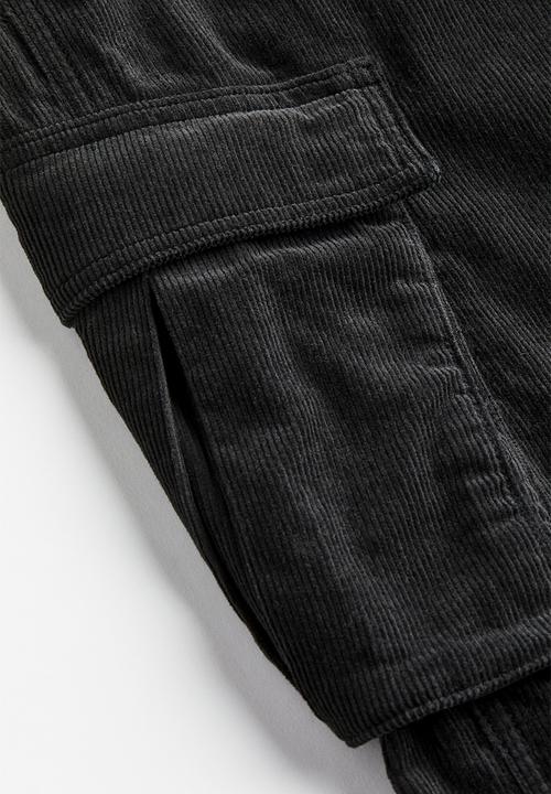 H&M - Corduroy cargo trousers - black