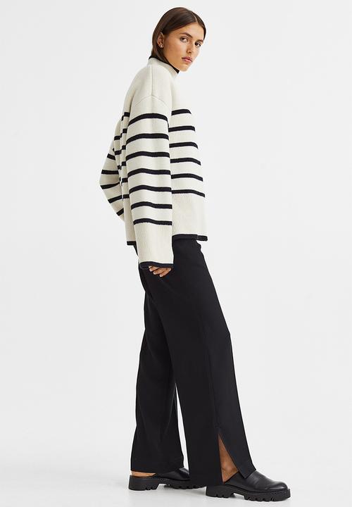 H&M - Straight trousers - black