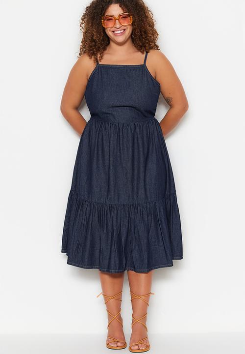 Trendyol - Plus tie back denim dress - dark blue