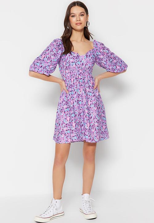 Trendyol - Sweetheart neck floral midi dress - multi