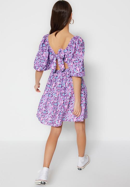 Trendyol - Sweetheart neck floral midi dress - multi