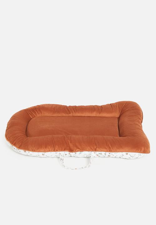 Sixth Floor - Embrose sleeping pod - ditsy floral