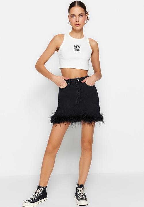 Trendyol - Feather detail mini skirt - black