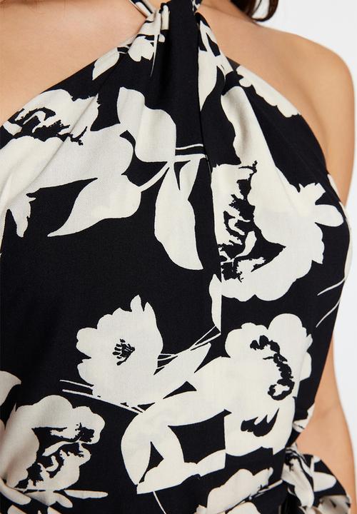 Trendyol - Open back halter neck dress - black