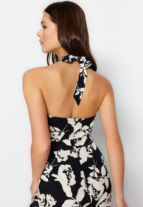 Trendyol - Open back halter neck dress - black